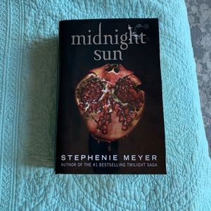 Twilight saga midnight sun book